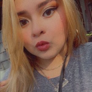 Meet your Posher, Sammii